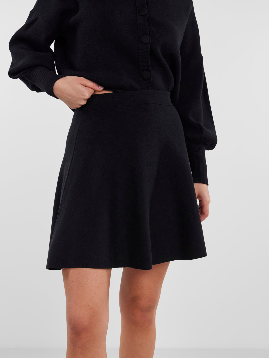 YASFONNY Skirt - Black